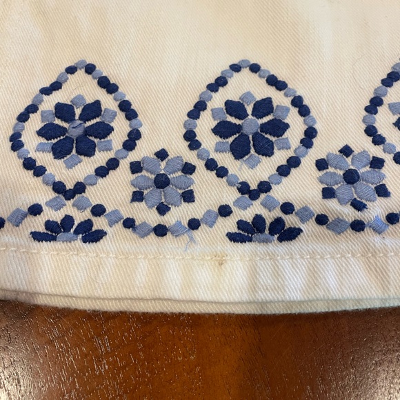 🦋Free with bundle, 2 pc Children’s top & Skirt(different brands) - Picture 8 of 15